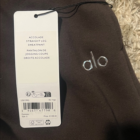 ALO Yoga Accolade Straight Leg Sweatpant - Espresso - Picture 6 of 7
